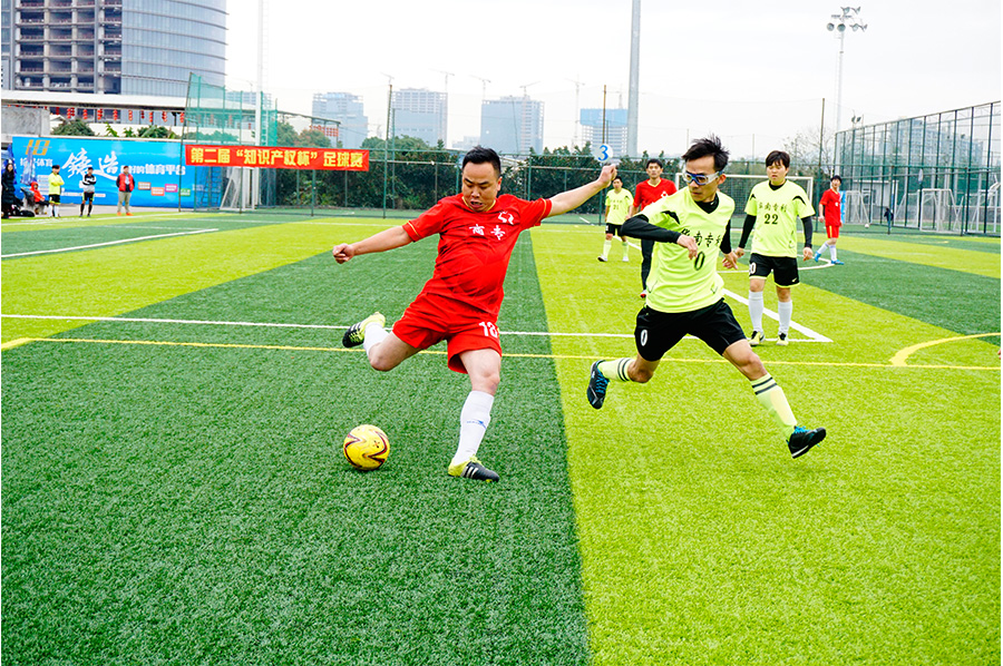 2017足球商專前鋒進(jìn)球抓拍